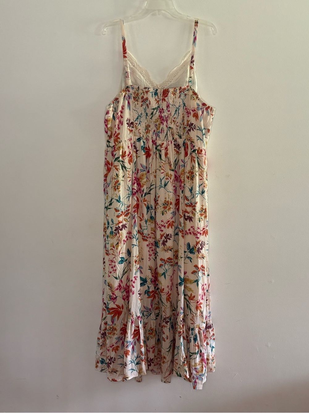 torrid Women’s Cream Floral Lace-Trim Maxi Dress with Multicolor Blooms 3 NWT - Picture 2 of 8
